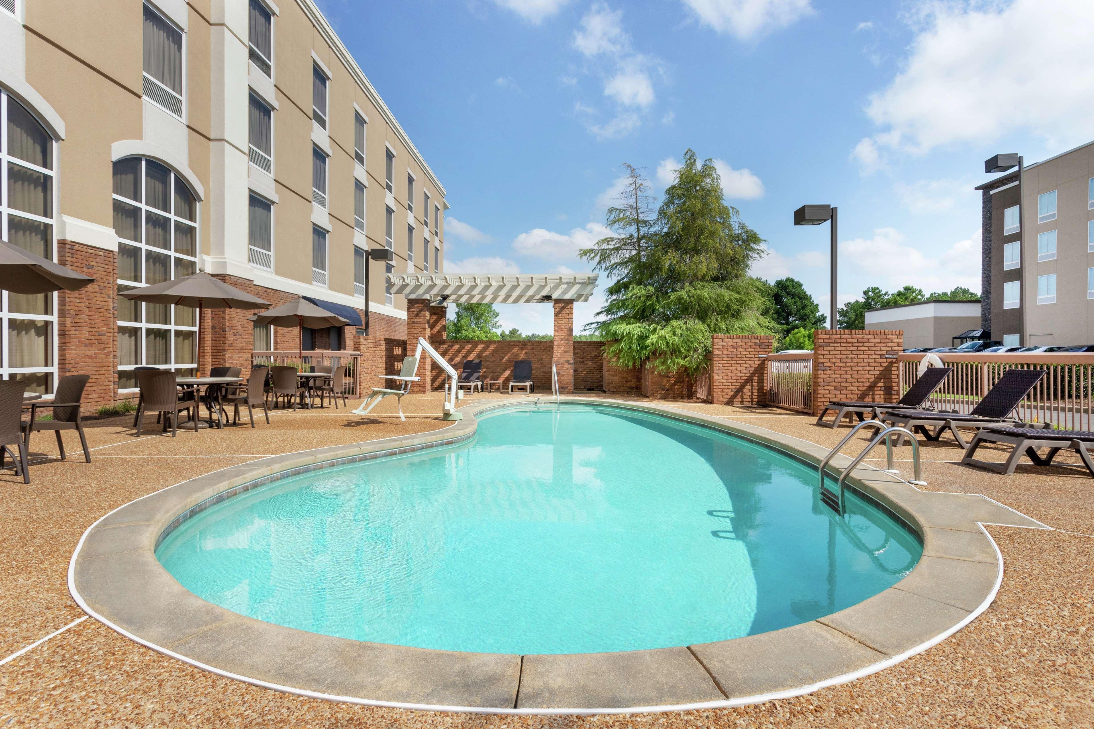 Hampton Inn & Suites Montgomery-EastChase Exterior foto